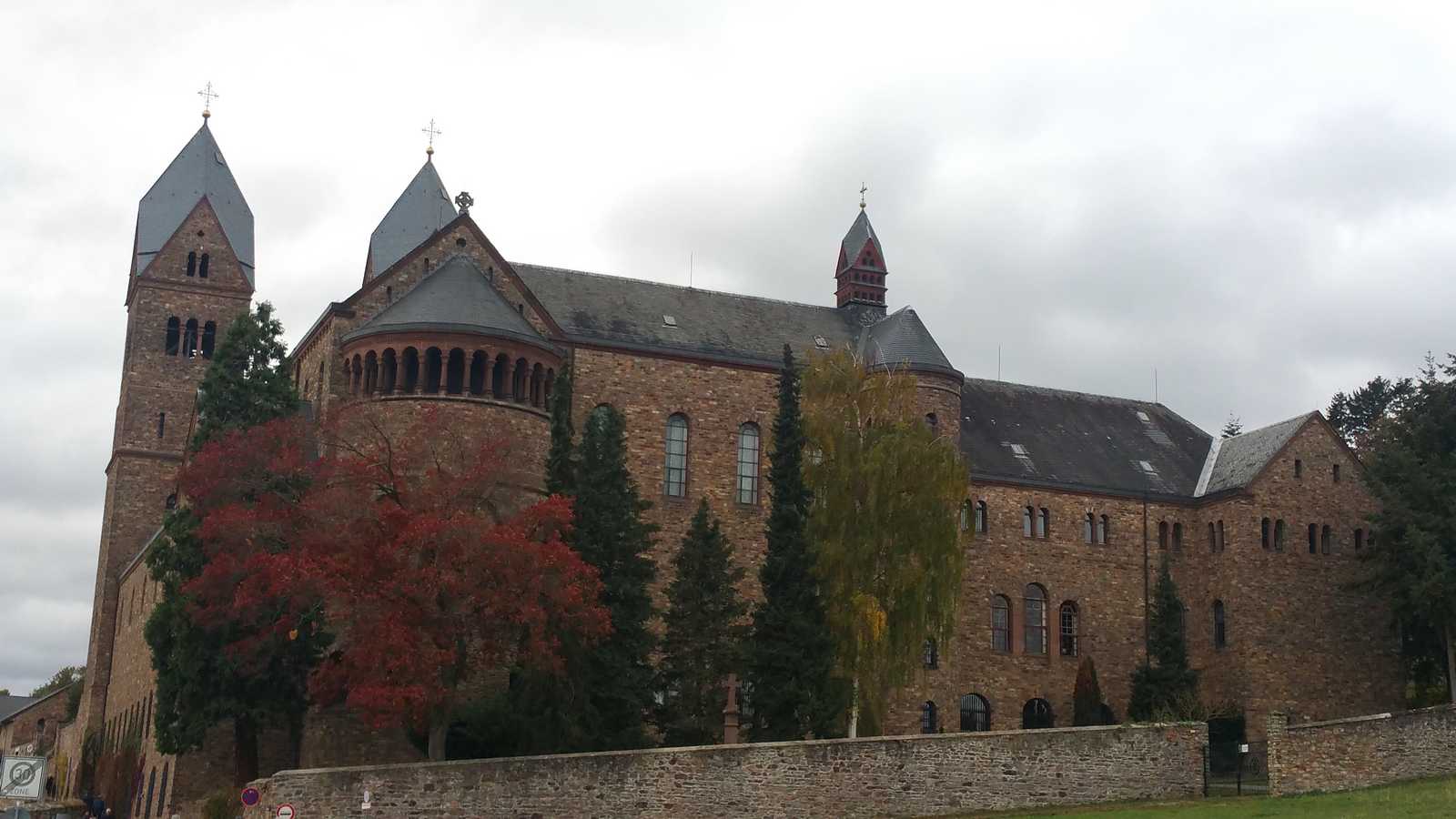 Abteikirche St. Hildegard